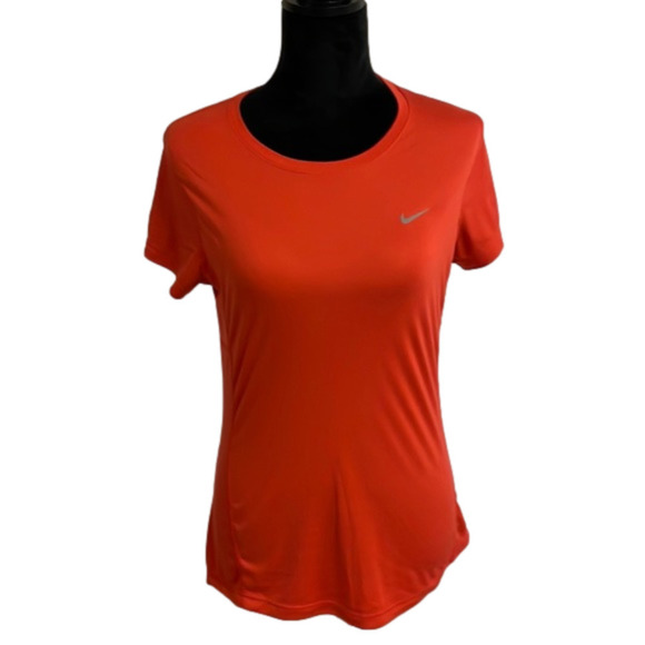 Nike Tops - NIKE women’s Dry-Fit T-shirt. Size M